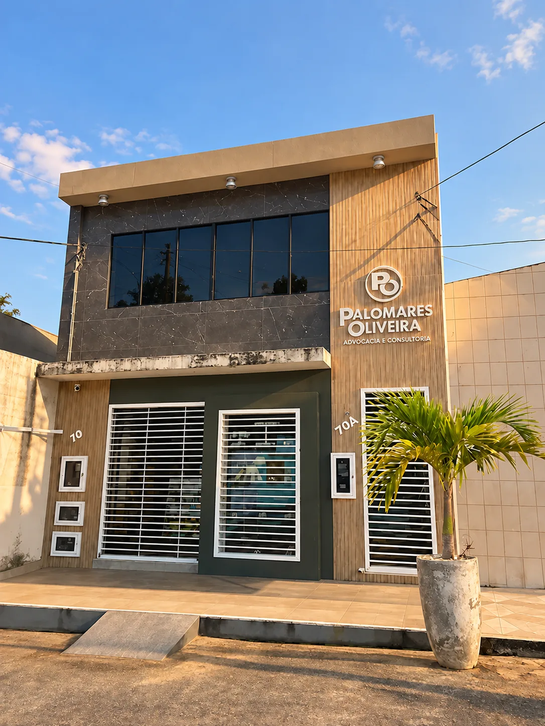 Fachada da sede do Palomares Oliveira Advocacia, em Estância, Sergipe